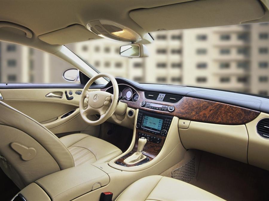  Mercedes-Benz CLS-Class 2005 года  (фото 320 из 343)